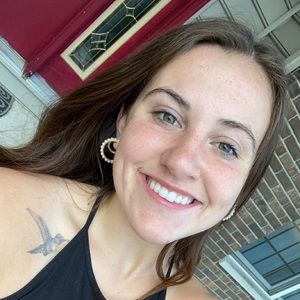 Meet your Posher, Yasmin